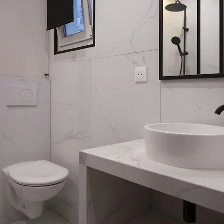 Apartment Fonctionnel Et Moderne Place Clichy - 2p *